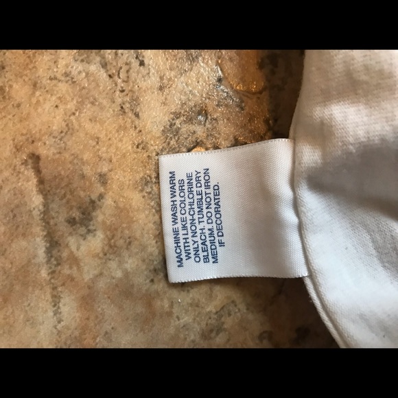 Supreme Tee - Picture 4 of 4